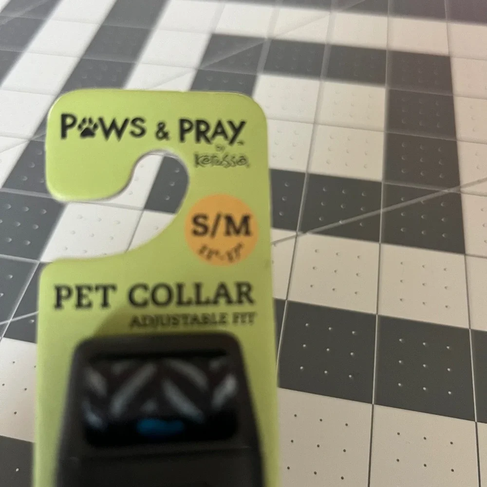 Kerusso Paws & Pray Friends‎ Pet Collar Adjustable S/M NWT Black Chevron